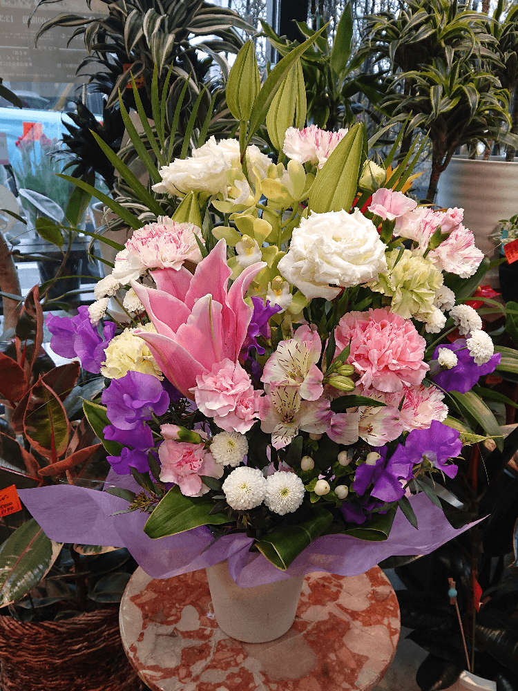 お供え洋花のフラワーアレンジメント 浜松の花屋「Amiのお花屋さん」｜生花・アレンジ・スタンドの通販