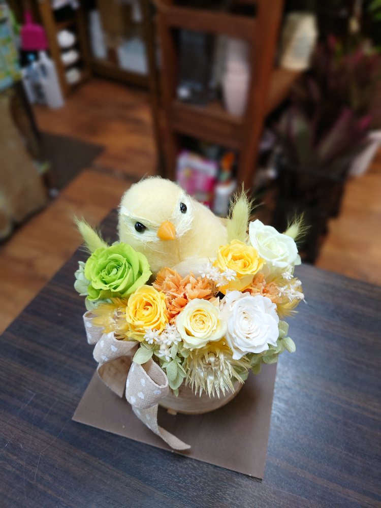 幸せを運んでくる鳥とプリザーブドフラワー