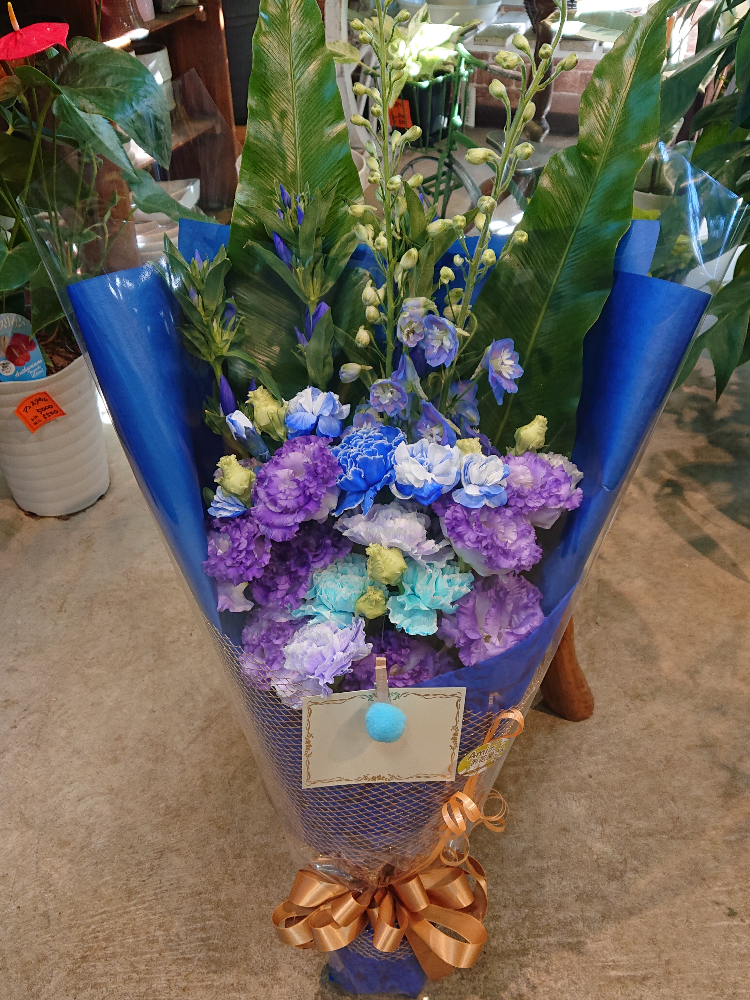 お誕生日や送別会、御礼に青、紫系の花束