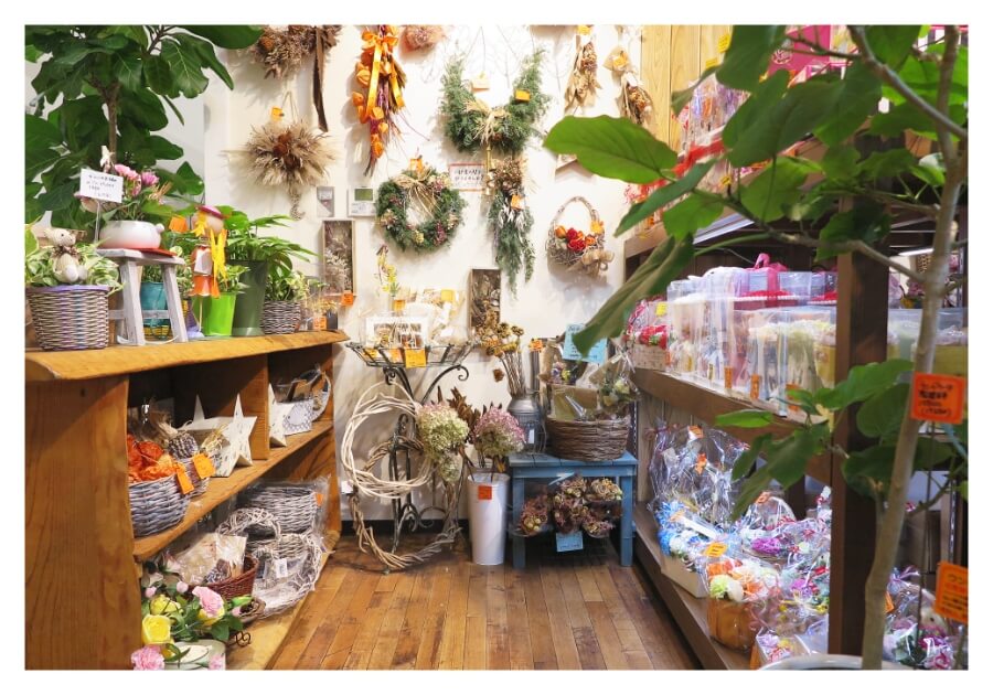 Amiのお花屋さんラフレ初生店内